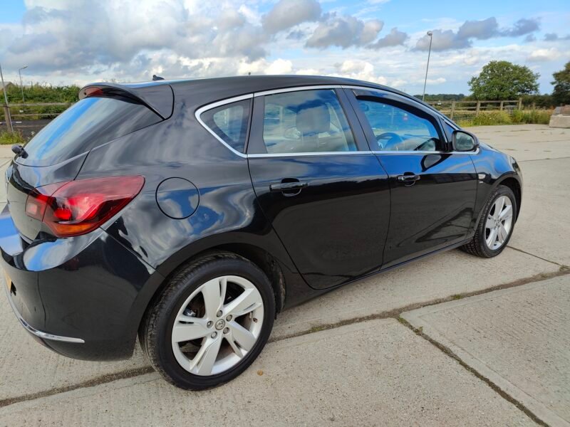 2015 Vauxhall Astra 1.4i SRi Euro 6 5dr Petrol Manual ULEZ Compliance