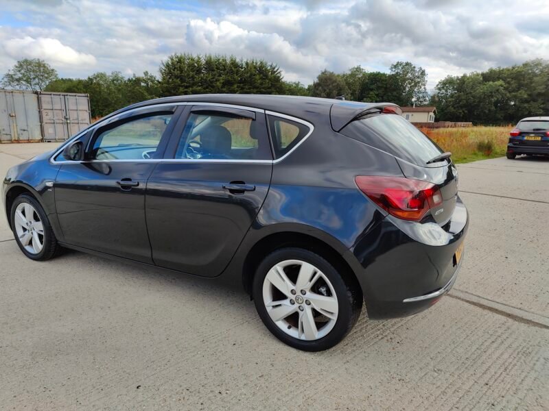 2015 Vauxhall Astra 1.4i SRi Euro 6 5dr Petrol Manual ULEZ Compliance