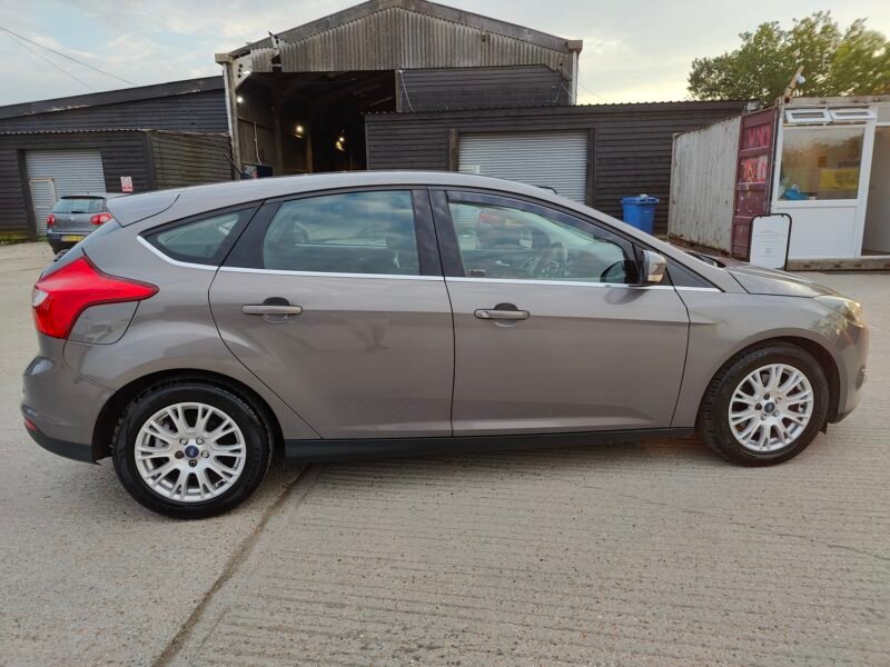 2011 Ford Focus 1.6T EcoBoost Titanium Euro 5 (s/s) 5dr Petrol Manual ULEZ Compliance