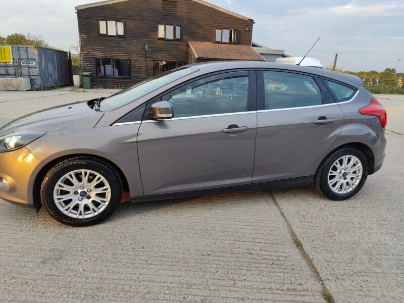 2011 Ford Focus 1.6T EcoBoost Titanium Euro 5 (s/s) 5dr Petrol Manual ULEZ Compliance