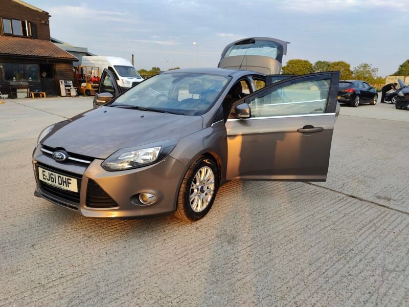 2011 Ford Focus 1.6T EcoBoost Titanium Euro 5 (s/s) 5dr Petrol Manual ULEZ Compliance