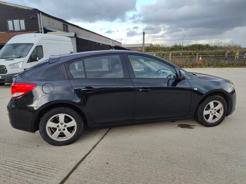 2011 Chevrolet Cruze 1.6 LT Auto Euro 5 5dr Petrol Automatic ULEZ Compliance