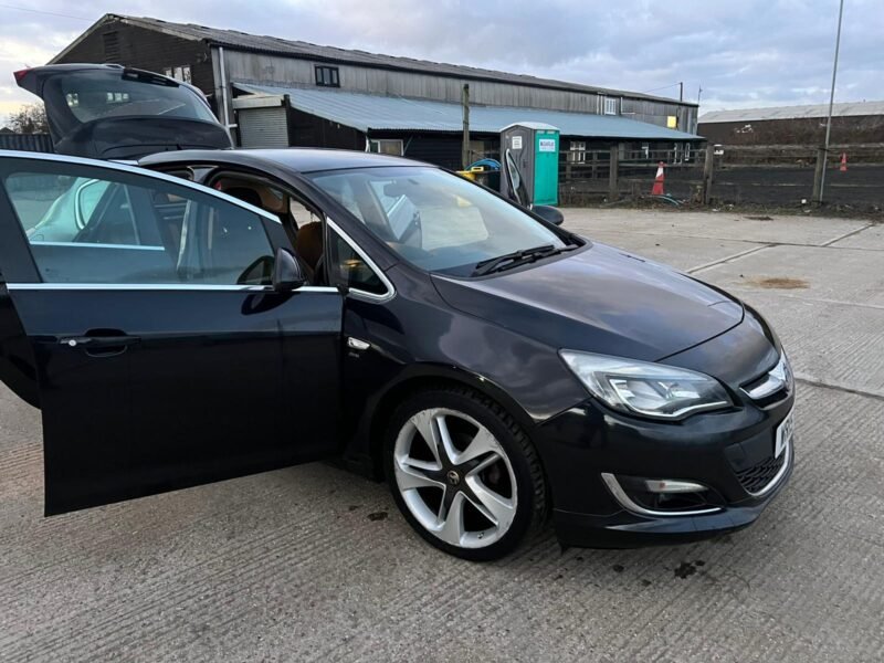 2015 Vauxhall Astra 1.4i Turbo SRi Euro 6 5dr Petrol Manual ULEZ Compliance