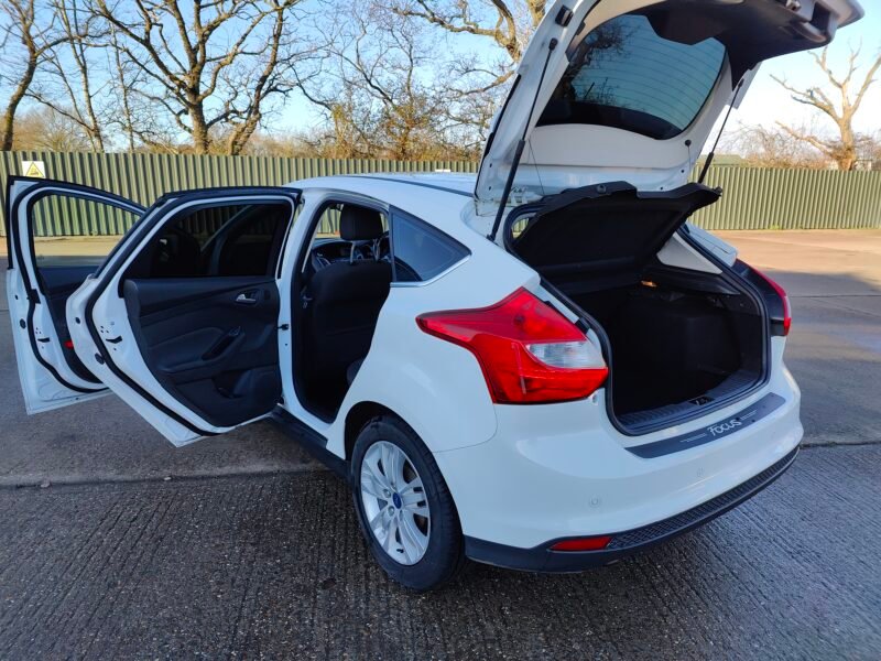 2014 Ford Focus 1.0T EcoBoost Titanium Navigator Euro 5 (s/s) 5dr || Petrol || Manual || ULEZ Compliance