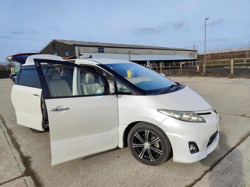 2011 Toyota Estima 2WD 5dr Petrol Auto ULEZ Compliance