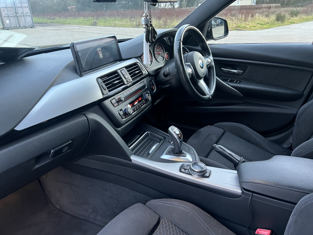 2015 BMW 4 Series 2.0 420d Luxury Euro 6 (s/s) 2dr