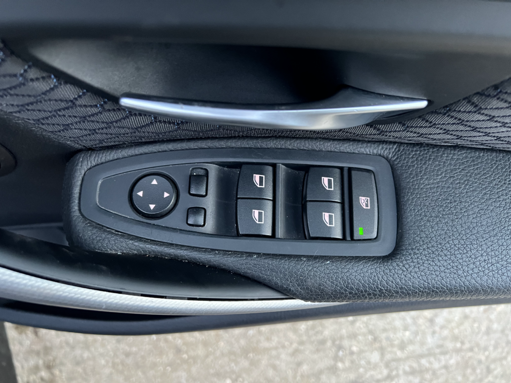 2015 BMW 4 Series 2.0 420d Luxury Euro 6 (s/s) 2dr