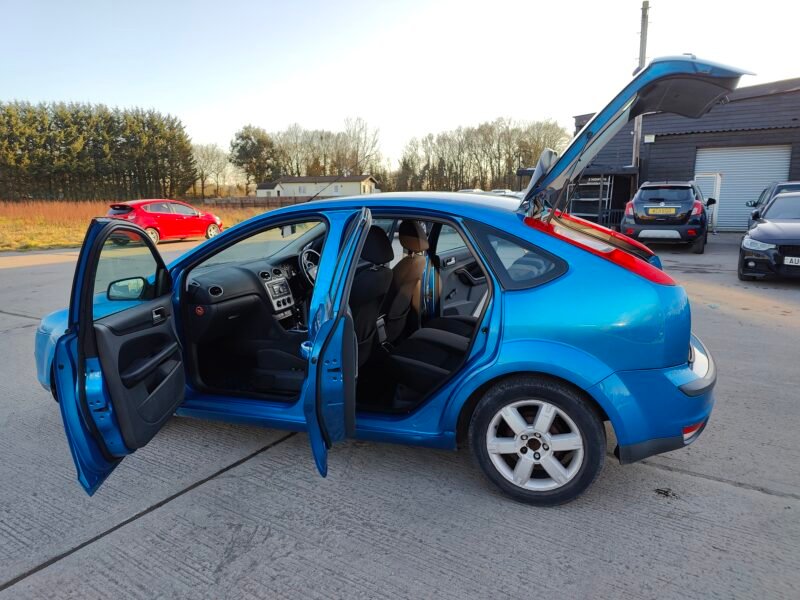 2005 Ford Focus 1.6 Zetec Climate 5dr || Petrol || Automatic || ULEZ Compliance