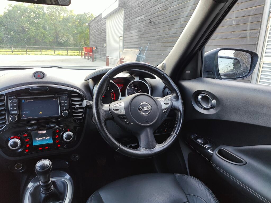 2015 Nissan Juke 1.2 DIG-T Tekna Euro 6 (s/s) 5dr
