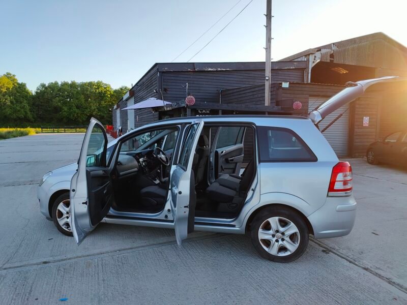 2013 Vauxhall Zafira 1.6 16V Exclusiv Euro 5 5dr || Petrol || Manual || ULEZ Compliance✅