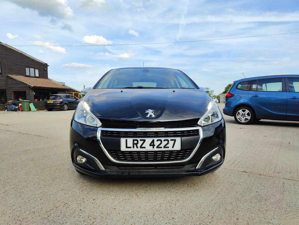 2016 Peugeot 208 1.2 PureTech Allure Euro 6 5dr
