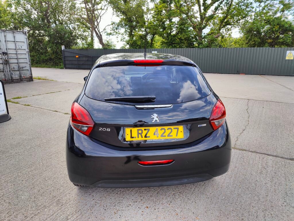 2016 Peugeot 208 1.2 PureTech Allure Euro 6 5dr
