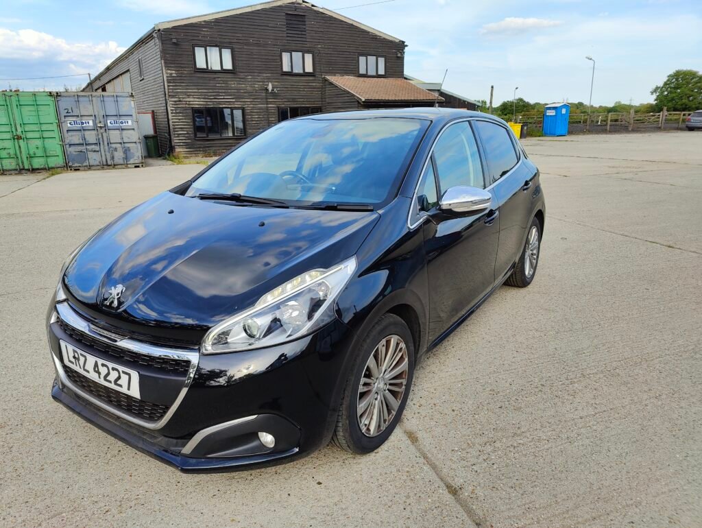2016 Peugeot 208 1.2 PureTech Allure Euro 6 5dr