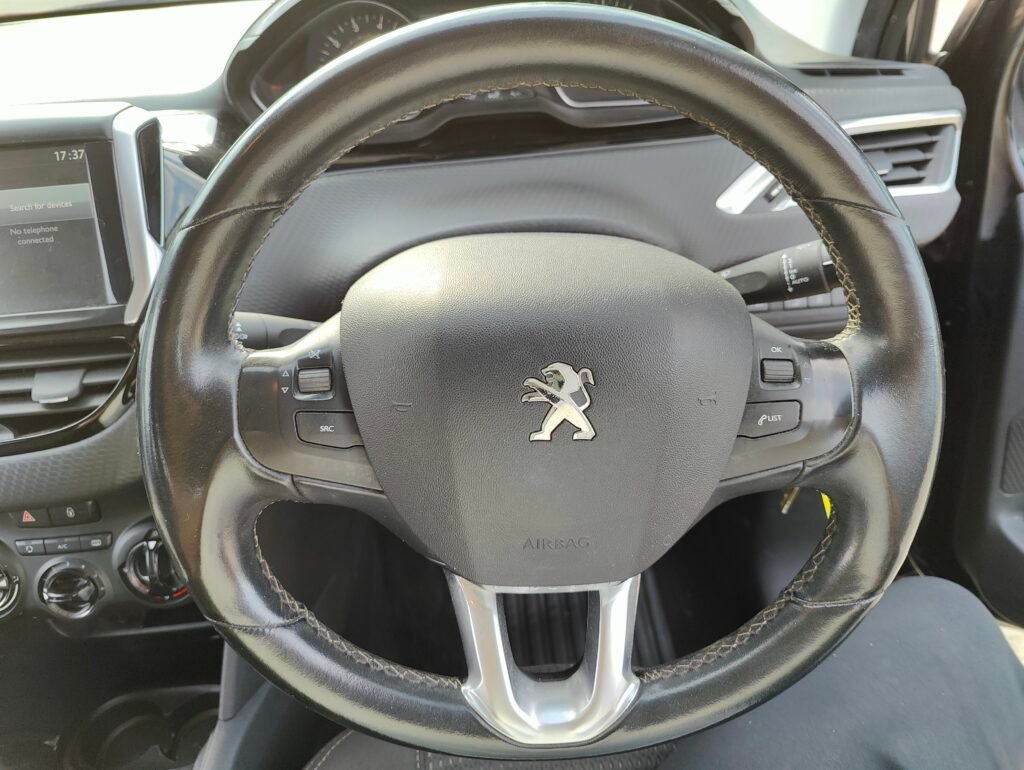 2016 Peugeot 208 1.2 PureTech Allure Euro 6 5dr