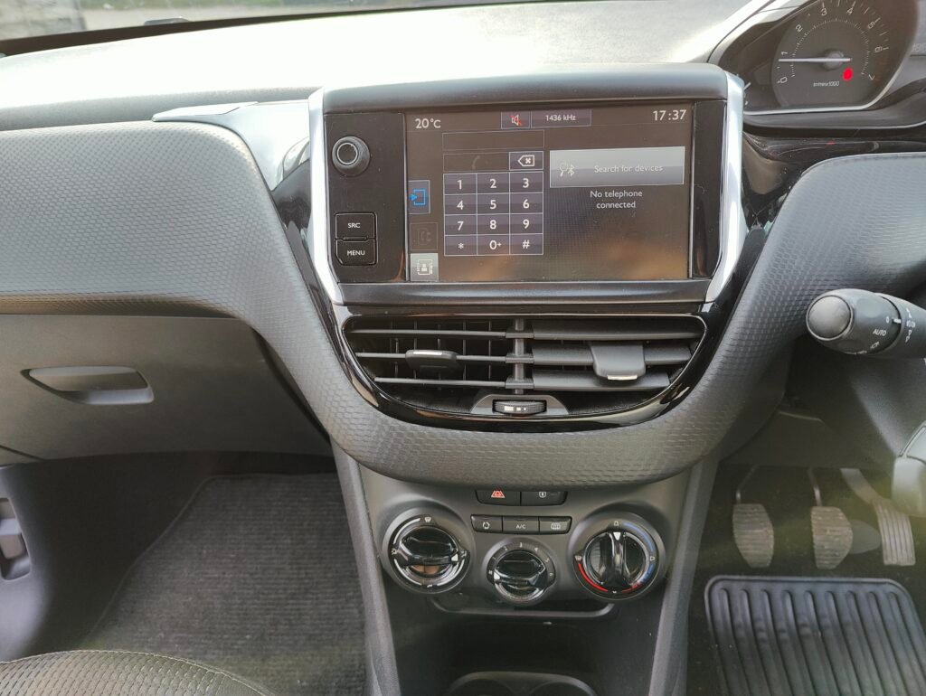 2016 Peugeot 208 1.2 PureTech Allure Euro 6 5dr