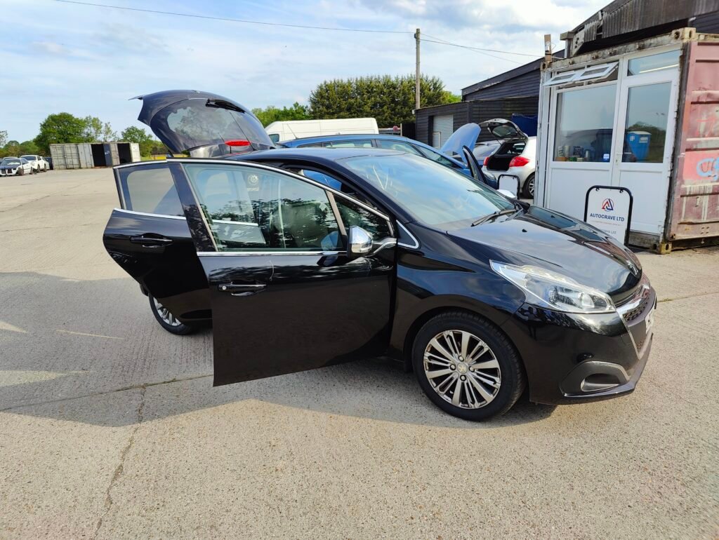 2016 Peugeot 208 1.2 PureTech Allure Euro 6 5dr