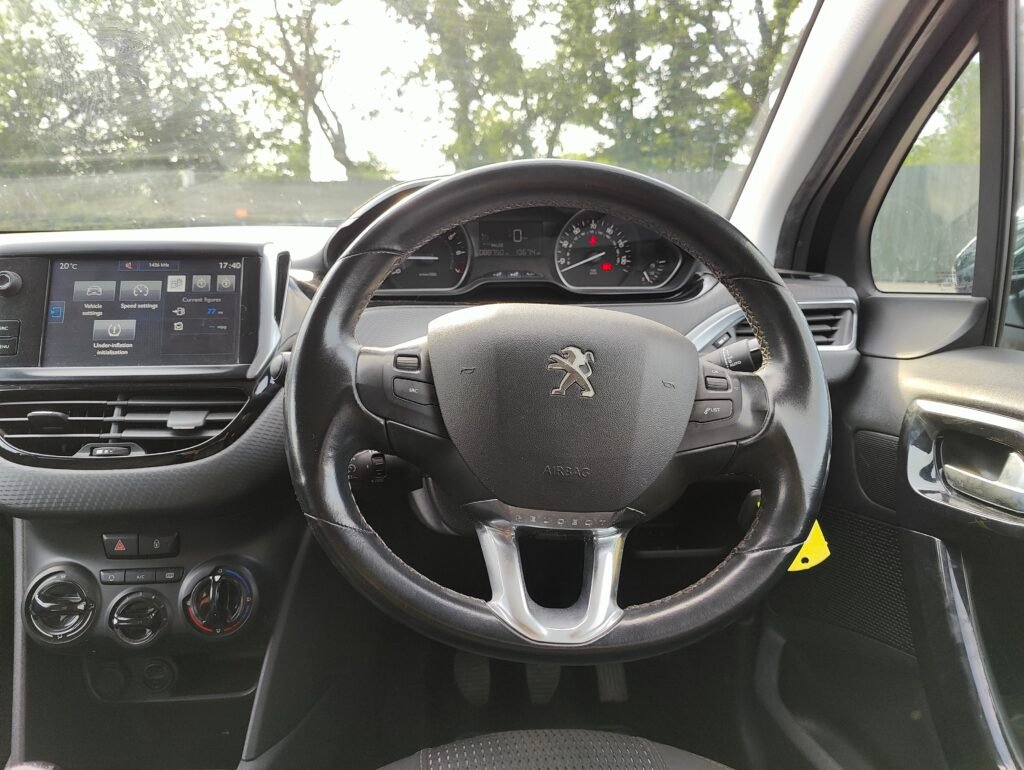 2016 Peugeot 208 1.2 PureTech Allure Euro 6 5dr