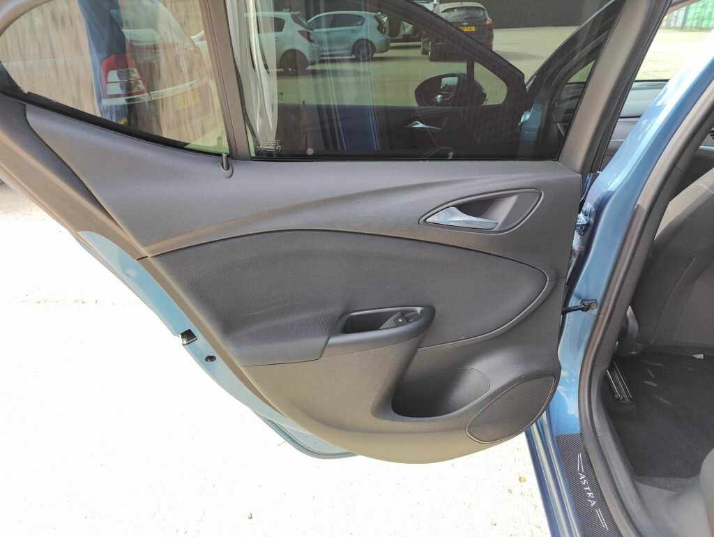 2016 Vauxhall Astra 1.4i Design Euro 6 5dr