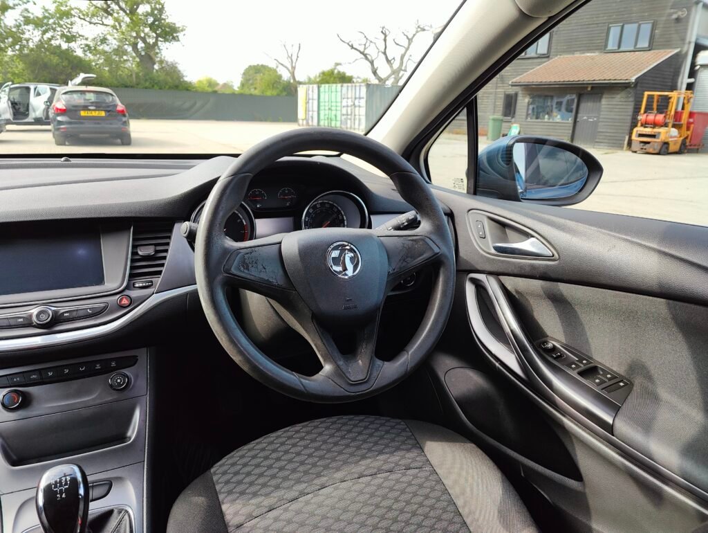 2016 Vauxhall Astra 1.4i Design Euro 6 5dr