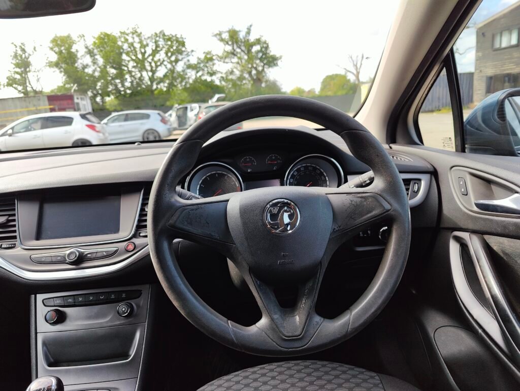 2016 Vauxhall Astra 1.4i Design Euro 6 5dr