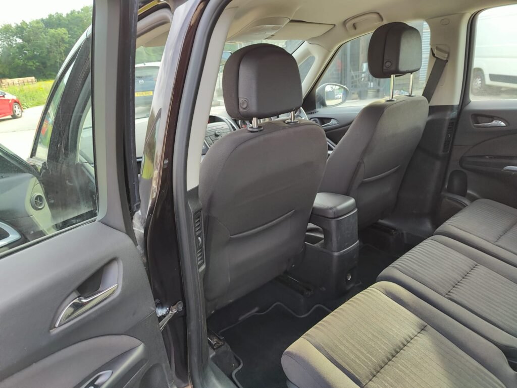 2015 Vauxhall Zafira Tourer 1.4i Turbo Exclusiv Euro 6 5dr