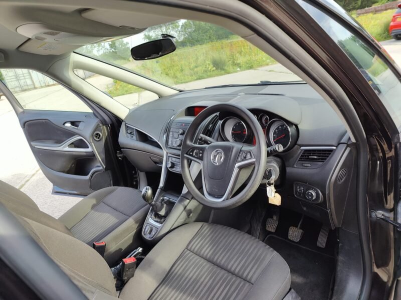 2015 Vauxhall Zafira Tourer 1.4i Turbo Exclusiv Euro 6 5dr✅