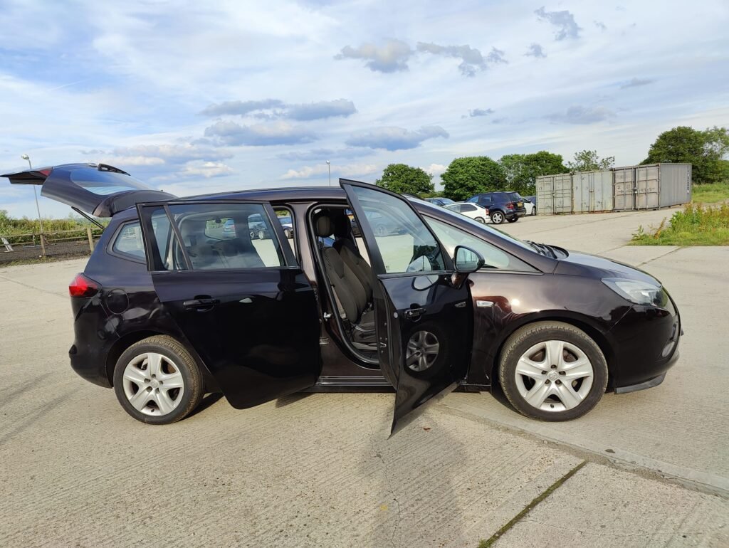 2015 Vauxhall Zafira Tourer 1.4i Turbo Exclusiv Euro 6 5dr