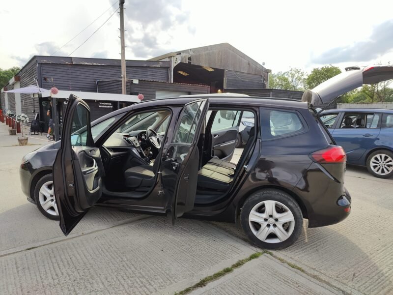 2015 Vauxhall Zafira Tourer 1.4i Turbo Exclusiv Euro 6 5dr✅