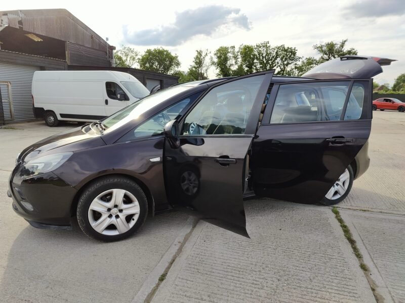 2015 Vauxhall Zafira Tourer 1.4i Turbo Exclusiv Euro 6 5dr✅