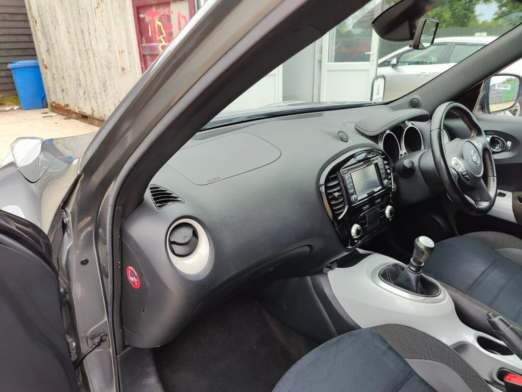 2016 Nissan Juke 1.2 DIG-T N-Connecta Euro 6 (s/s) 5dr