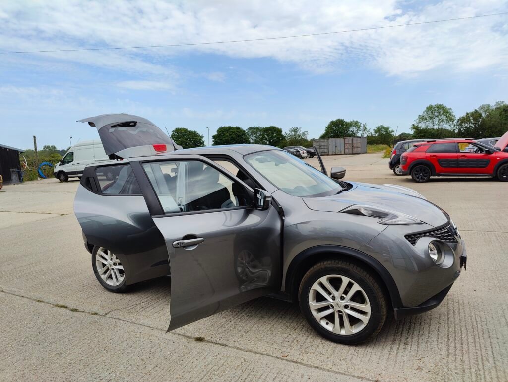 2016 Nissan Juke 1.2 DIG-T N-Connecta Euro 6 (s/s) 5dr