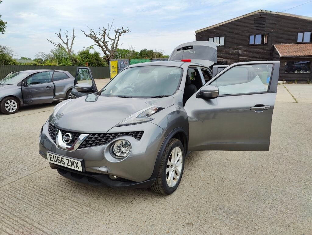 2016 Nissan Juke 1.2 DIG-T N-Connecta Euro 6 (s/s) 5dr