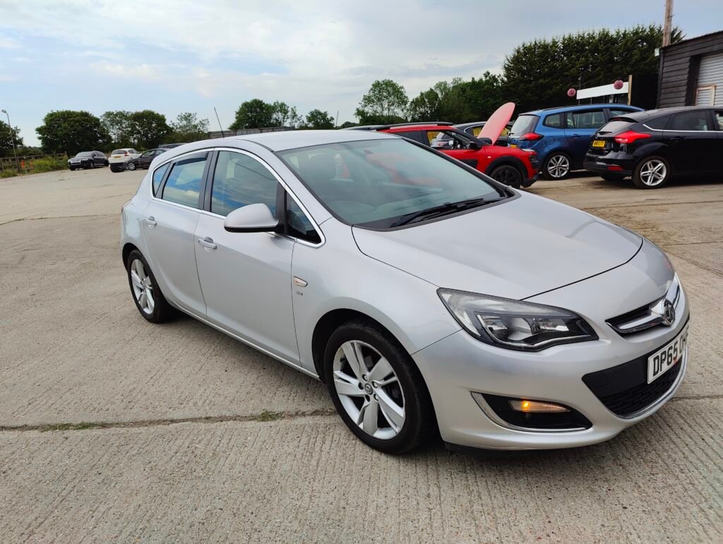 2015 Vauxhall Astra 1.4i Turbo SRi Euro 6 5dr