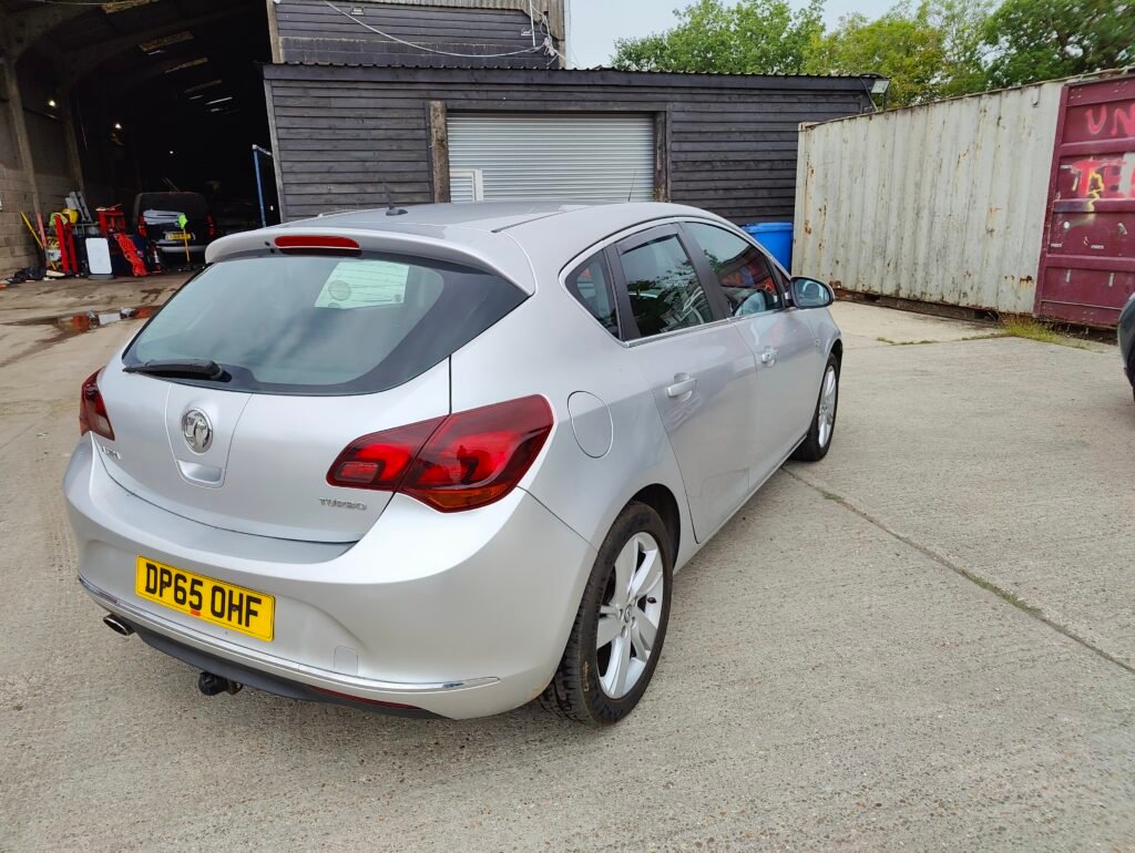 2015 Vauxhall Astra 1.4i Turbo SRi Euro 6 5dr