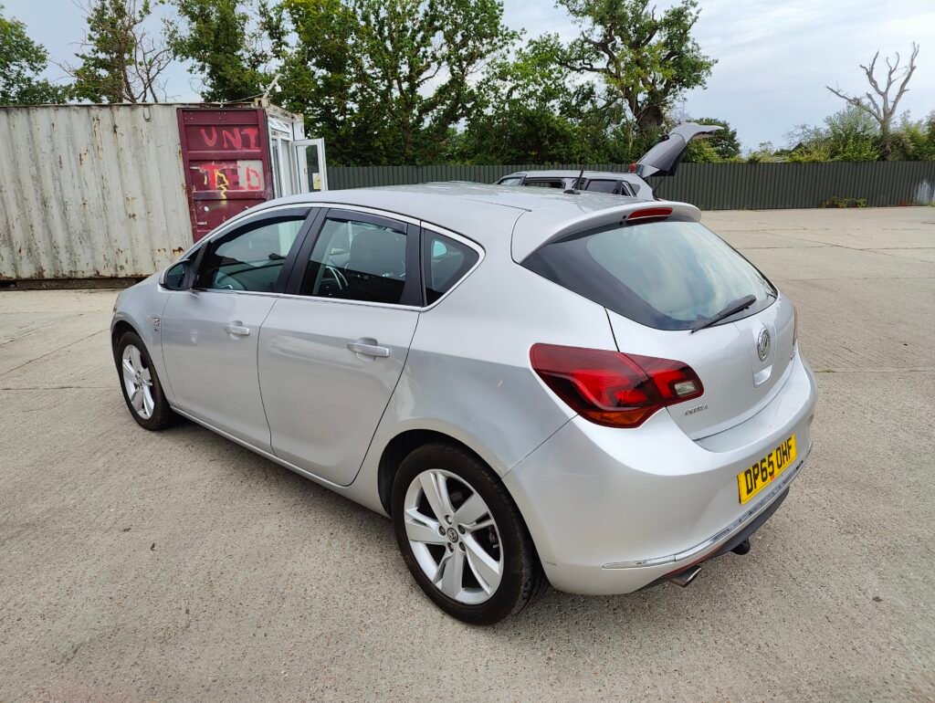 2015 Vauxhall Astra 1.4i Turbo SRi Euro 6 5dr