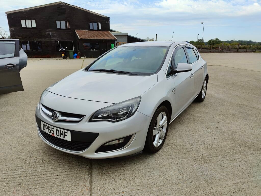 2015 Vauxhall Astra 1.4i Turbo SRi Euro 6 5dr