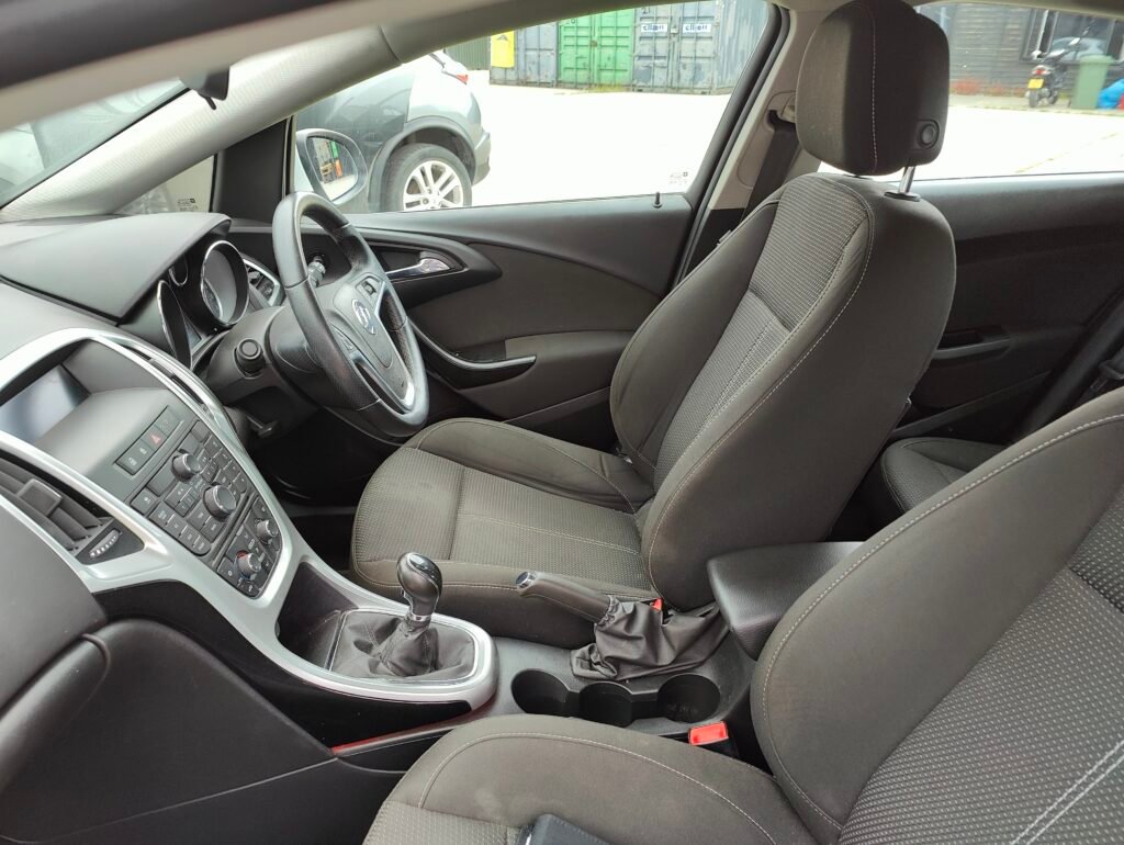 2015 Vauxhall Astra 1.4i Turbo SRi Euro 6 5dr