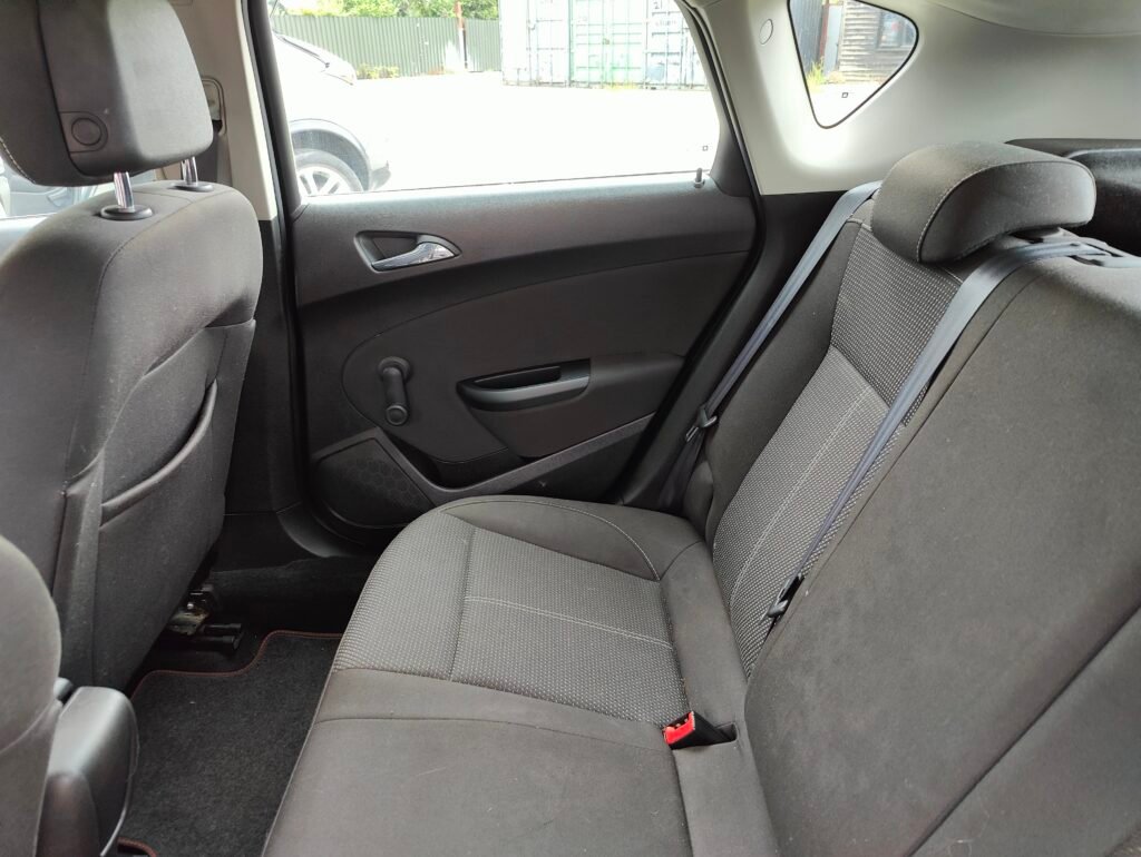 2015 Vauxhall Astra 1.4i Turbo SRi Euro 6 5dr