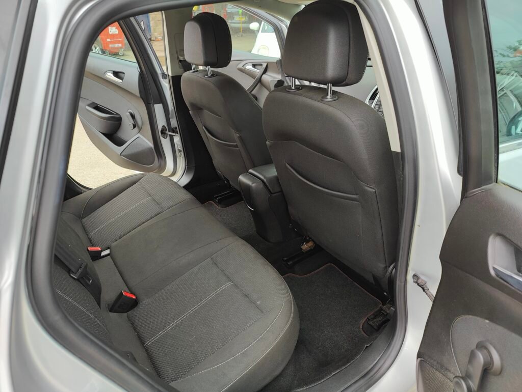 2015 Vauxhall Astra 1.4i Turbo SRi Euro 6 5dr