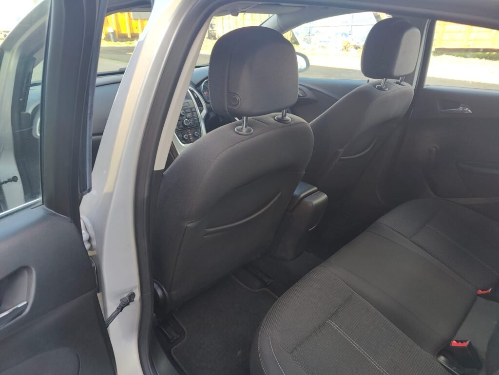 2015 Vauxhall Astra 1.4i Turbo SRi Euro 6 5dr