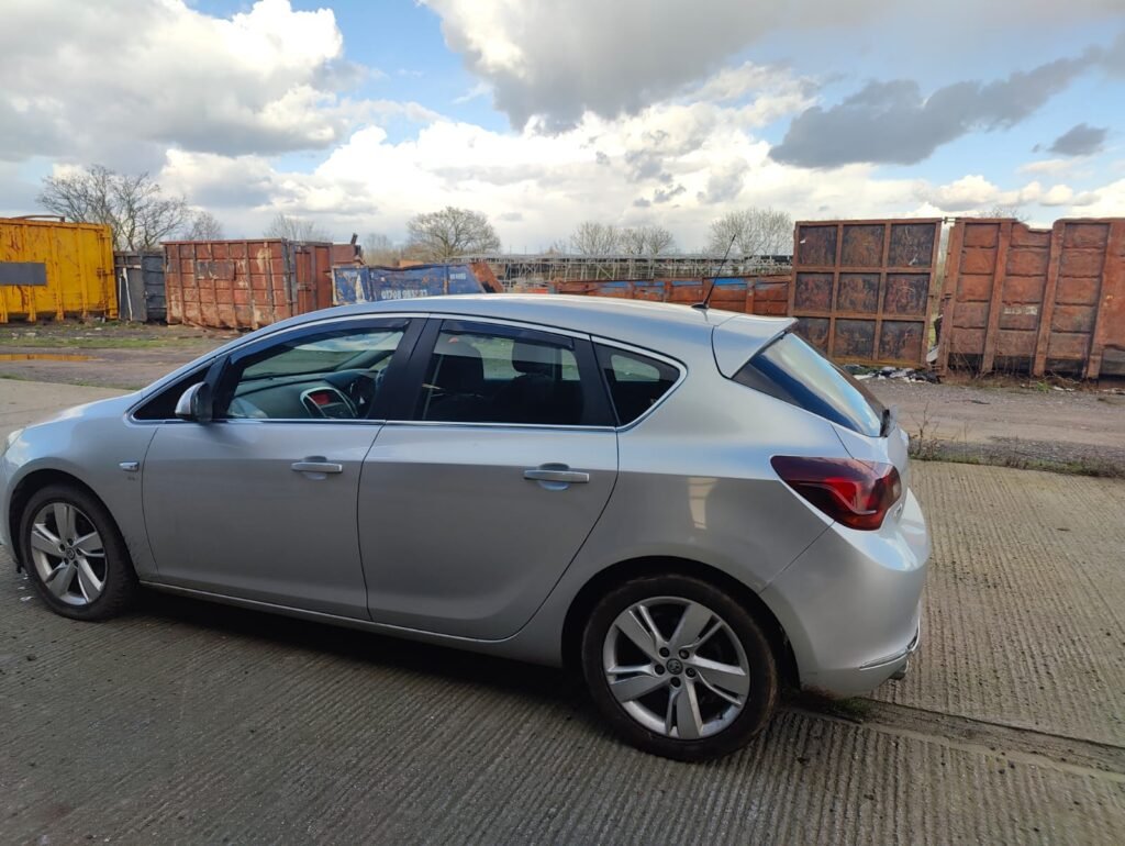 2015 Vauxhall Astra 1.4i Turbo SRi Euro 6 5dr