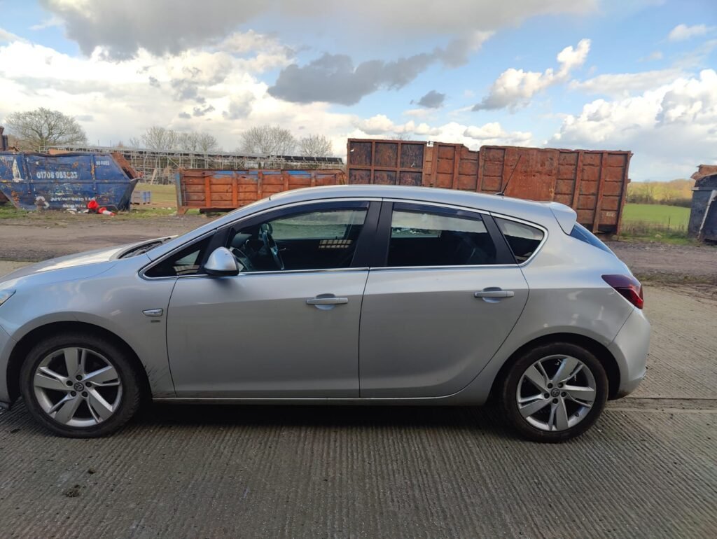 2015 Vauxhall Astra 1.4i Turbo SRi Euro 6 5dr