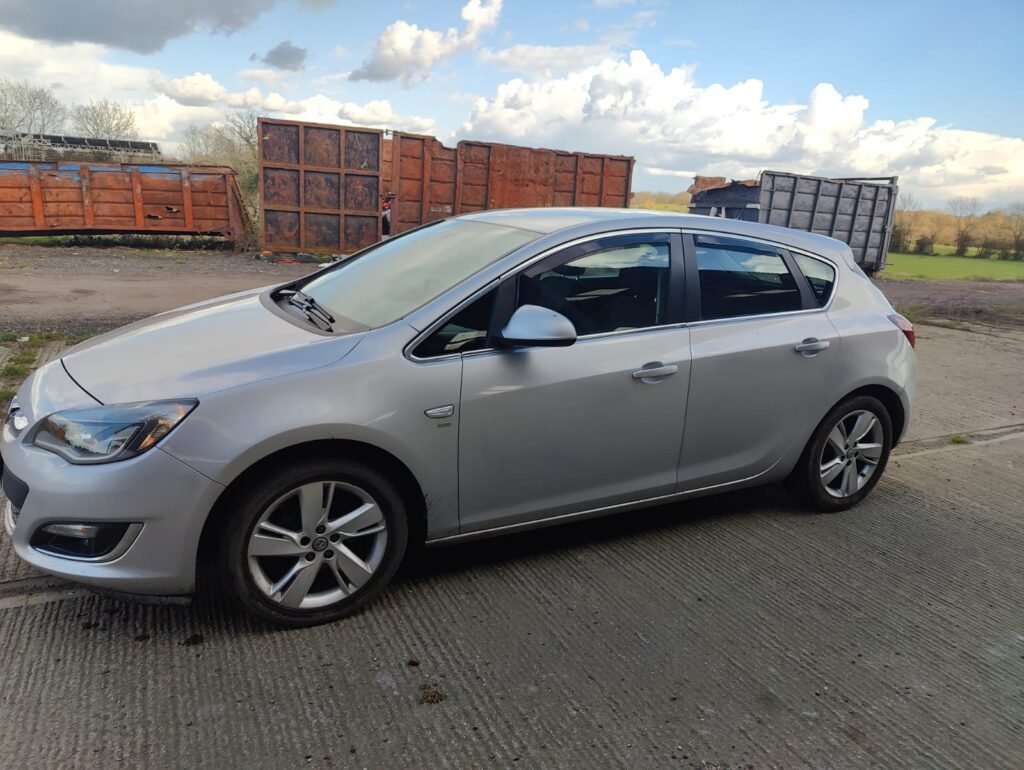 2015 Vauxhall Astra 1.4i Turbo SRi Euro 6 5dr