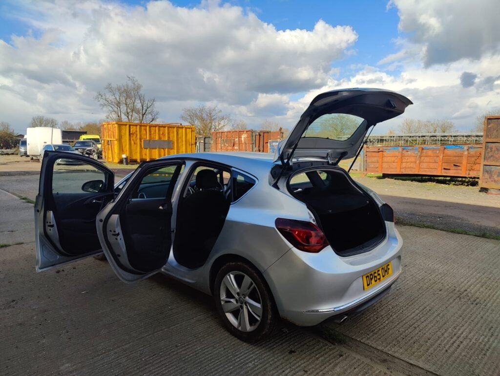 2015 Vauxhall Astra 1.4i Turbo SRi Euro 6 5dr