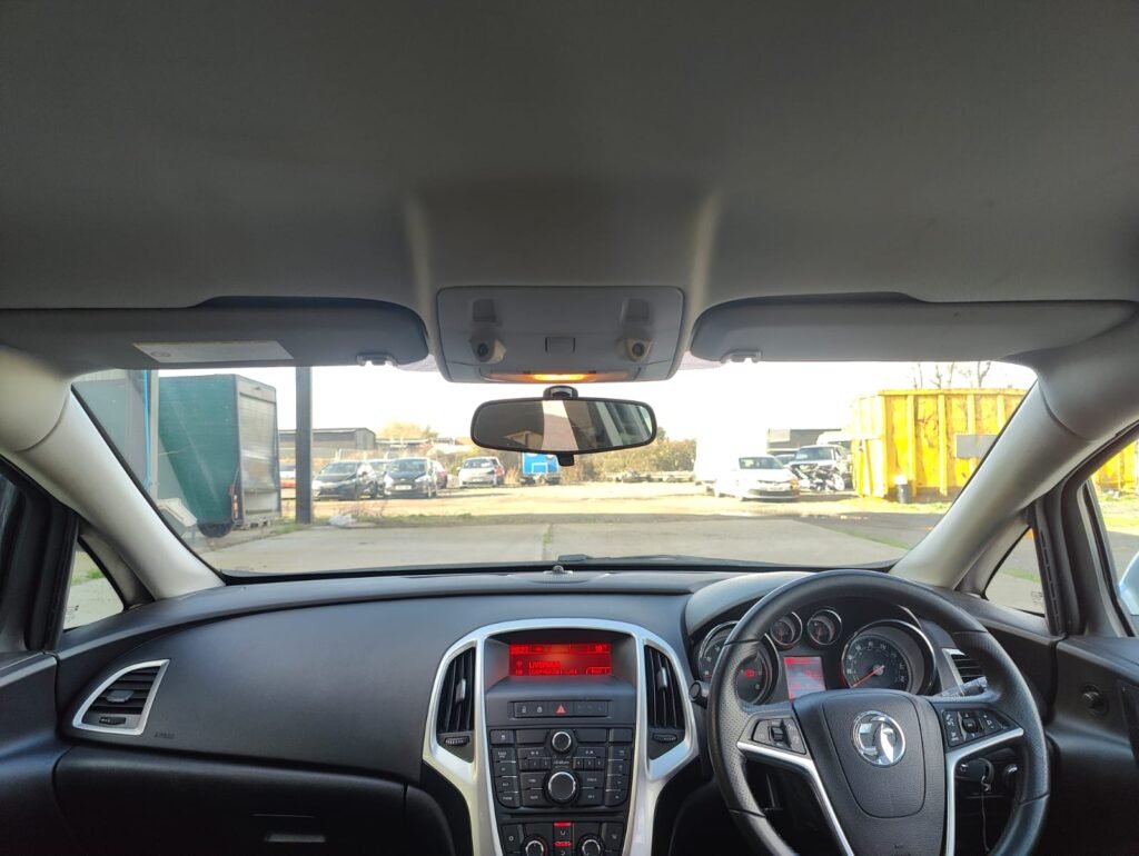 2015 Vauxhall Astra 1.4i Turbo SRi Euro 6 5dr