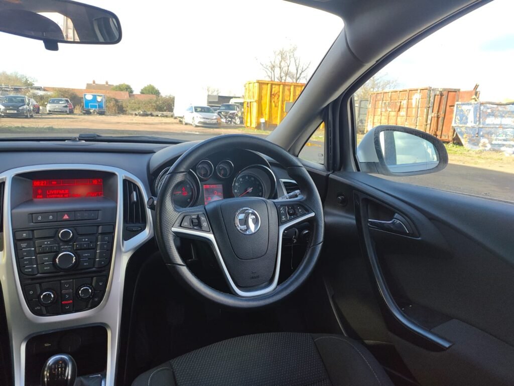 2015 Vauxhall Astra 1.4i Turbo SRi Euro 6 5dr