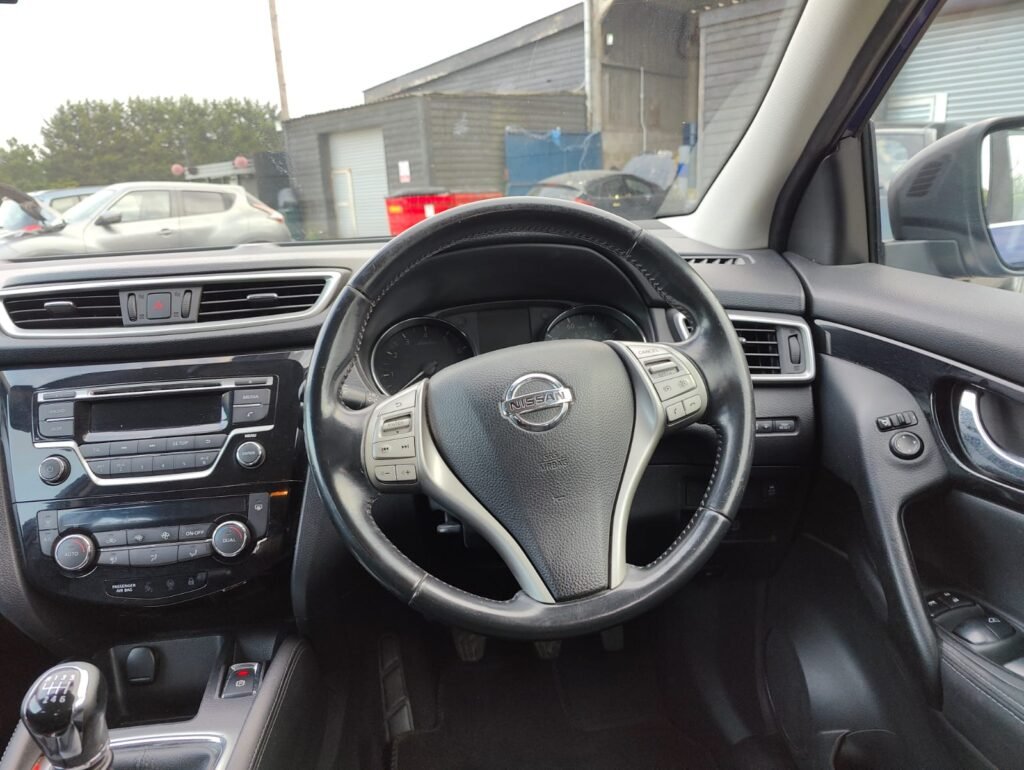 2014 Nissan Qashqai 1.2 DIG-T Acenta 2WD Euro 5 (s/s) 5dr