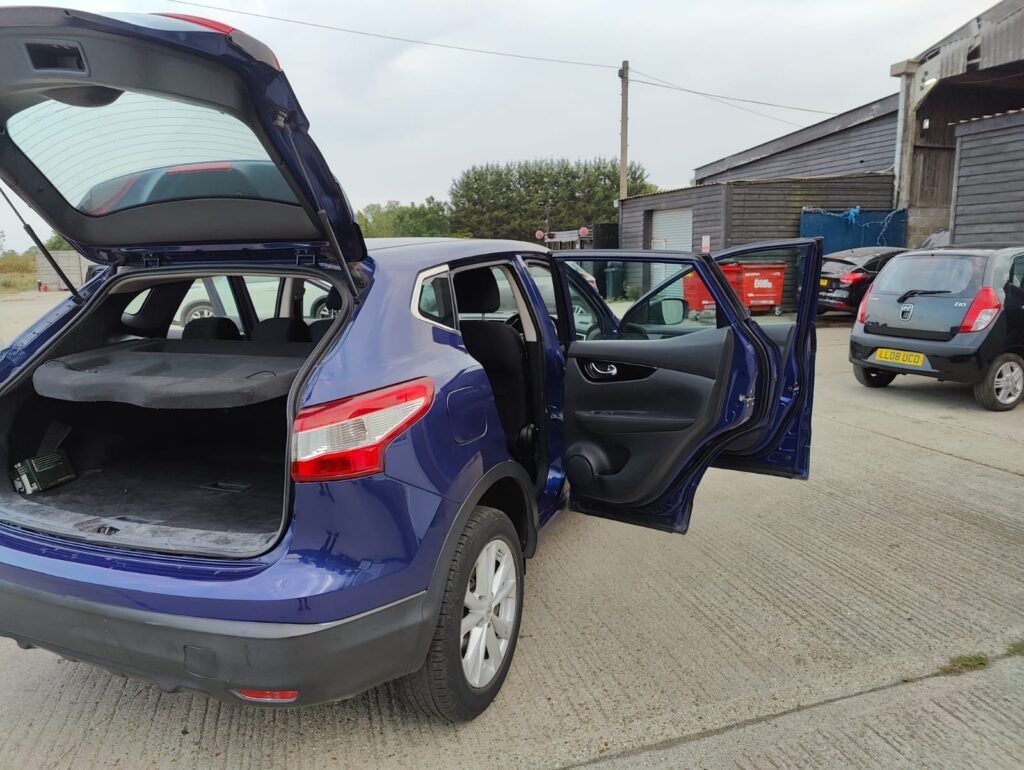 2014 Nissan Qashqai 1.2 DIG-T Acenta 2WD Euro 5 (s/s) 5dr