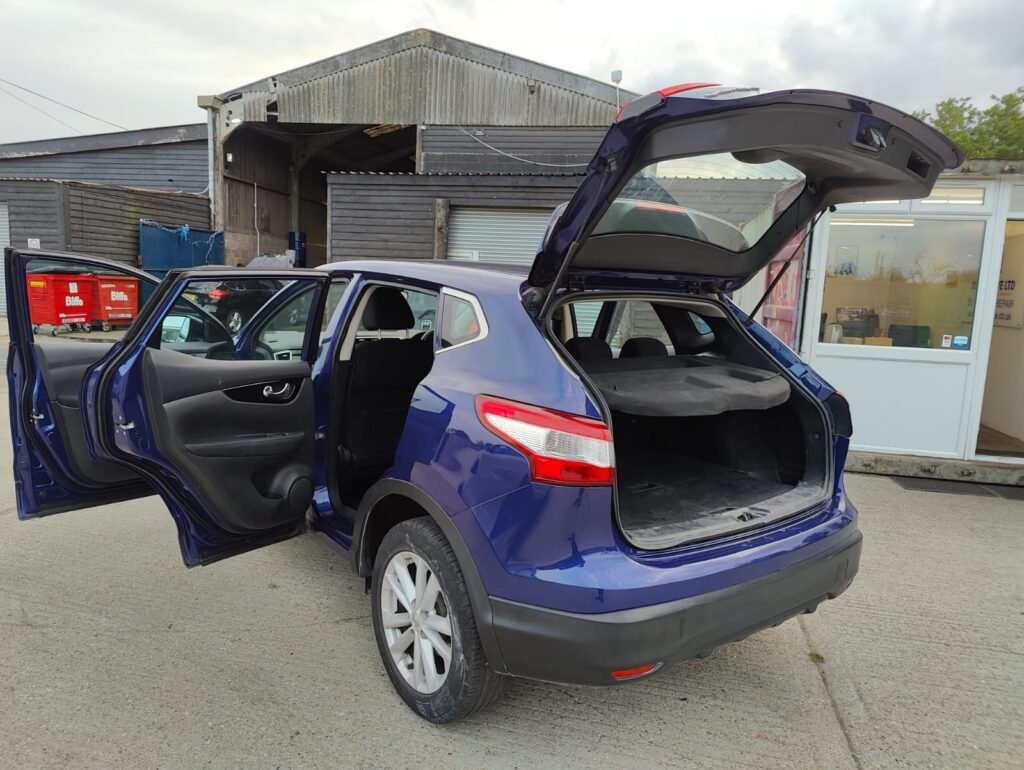 2014 Nissan Qashqai 1.2 DIG-T Acenta 2WD Euro 5 (s/s) 5dr