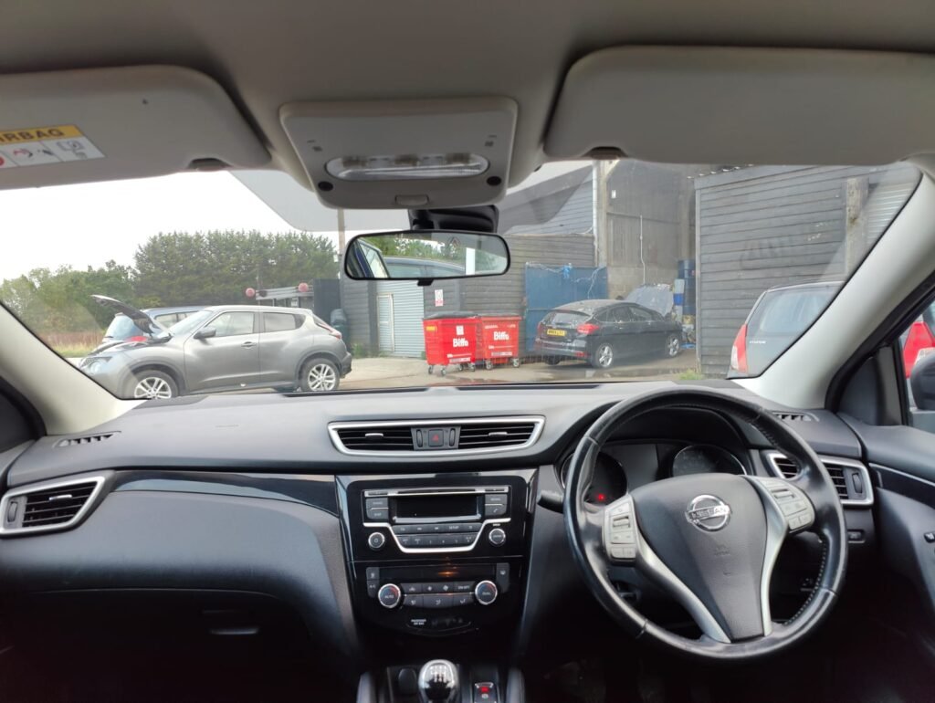 2014 Nissan Qashqai 1.2 DIG-T Acenta 2WD Euro 5 (s/s) 5dr